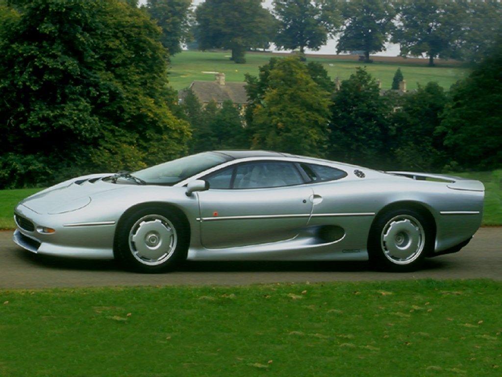 xj220.jpg